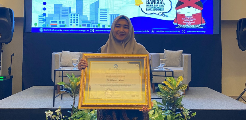SMK Ma'arif 1 Wates Raih Penghargaan Pengutamaan Bahasa Negara